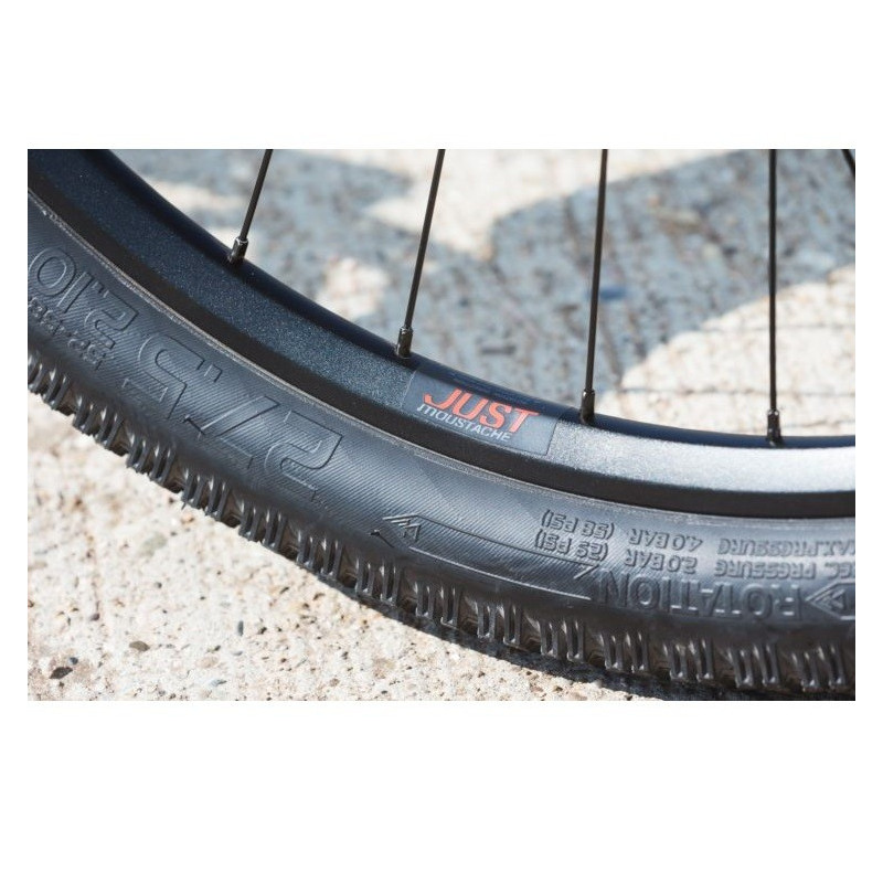 VTC électrique Moustache Samedi 27 Xroad 1