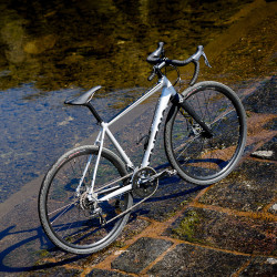 Vélo Gravel Genesis CDA 10 silver