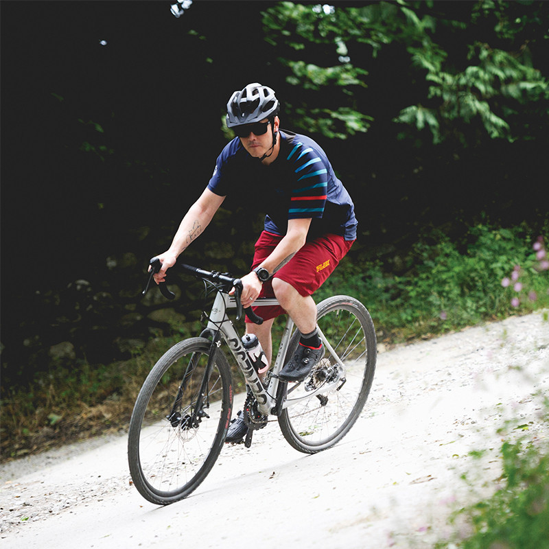 Vélo Gravel Genesis CDA 10 off-road