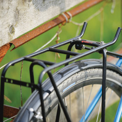 Vélo de randonnée Genesis Tour de Fer 30 porte-bagages