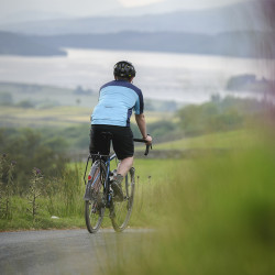 Vélo de randonnée Genesis Tour de Fer 30 route