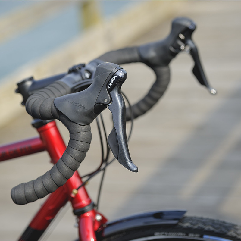 Vélo de randonnée Genesis Tour de Fer 10 leviers de frein