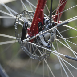 Vélo de randonnée Genesis Tour de Fer 10 disque avant