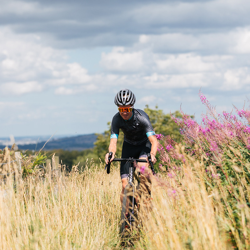 Vélo Gravel Genesis Croix de Fer Titane chemin