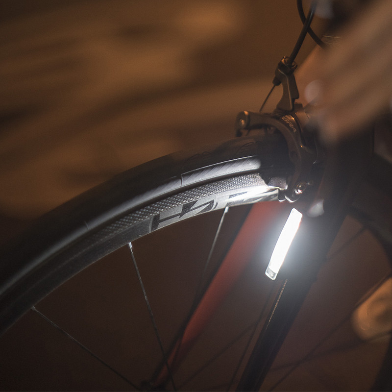 Lumière vélo avant LED USB Knog Plus puissante grande autonomie