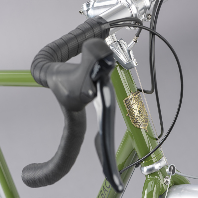 Vélo de randonnée Ridgeback Voyage levier Shimano