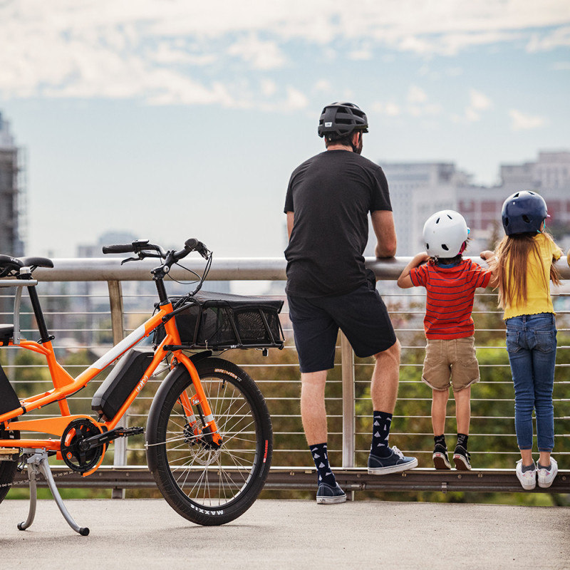 Vélo cargo électrique Yuba Kombi E5
