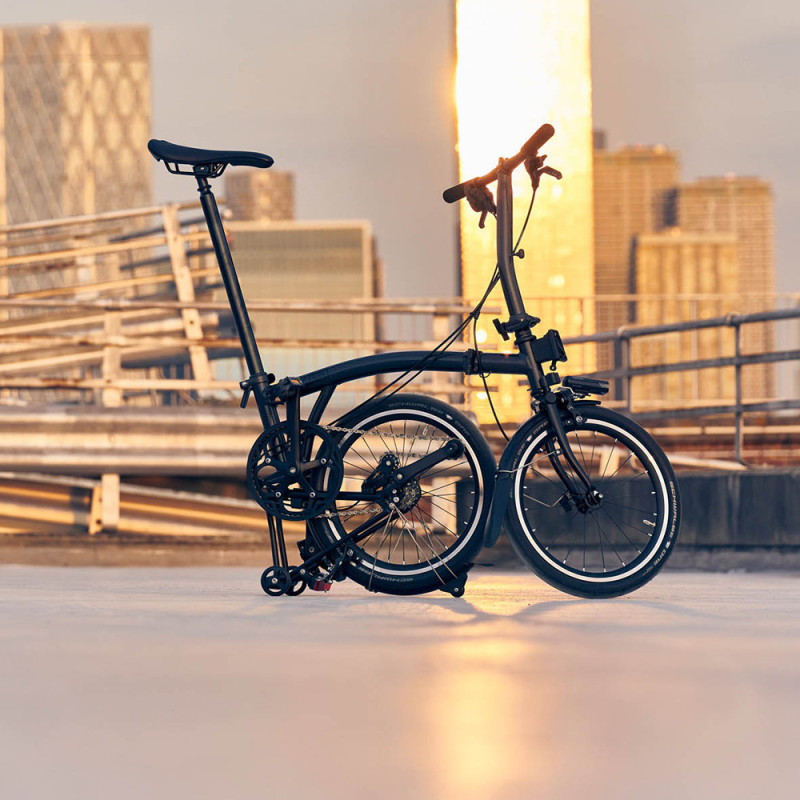 Vélo pliant Brompton P Line Urban noir guidon haut (4 vitesses)