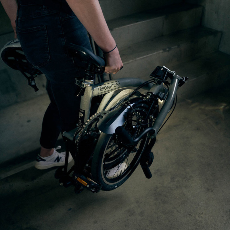 Vélo pliant Brompton P Line Urban noir guidon haut (4 vitesses)