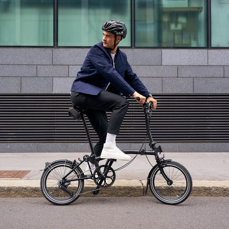 Vélo pliant Brompton P Line Urban noir guidon haut (4 vitesses)