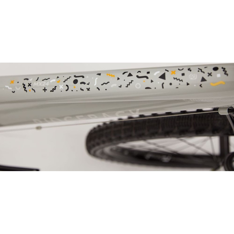 Vélo enfant 24" Ridgeback MX24 (9-13 ans)