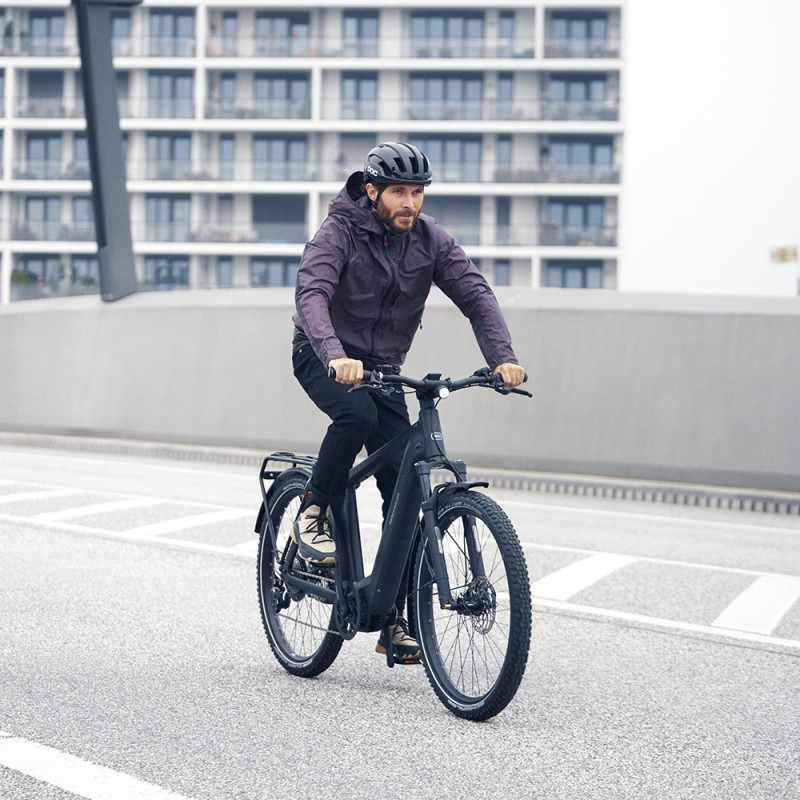 VTC électrique Riese & Müller Charger 4