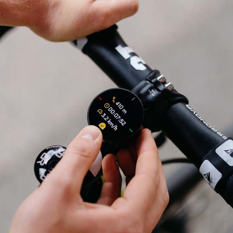 Un traceur discret dans le cintre de votre vélo! Super anti vol