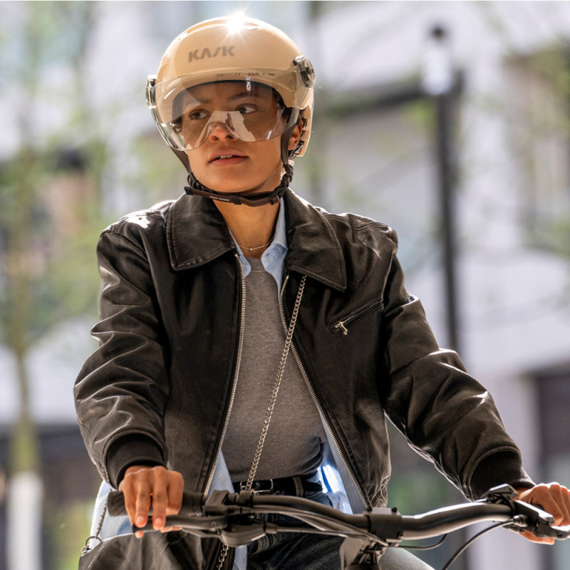 Casque de vélo urbain avec visière Kask Urban R