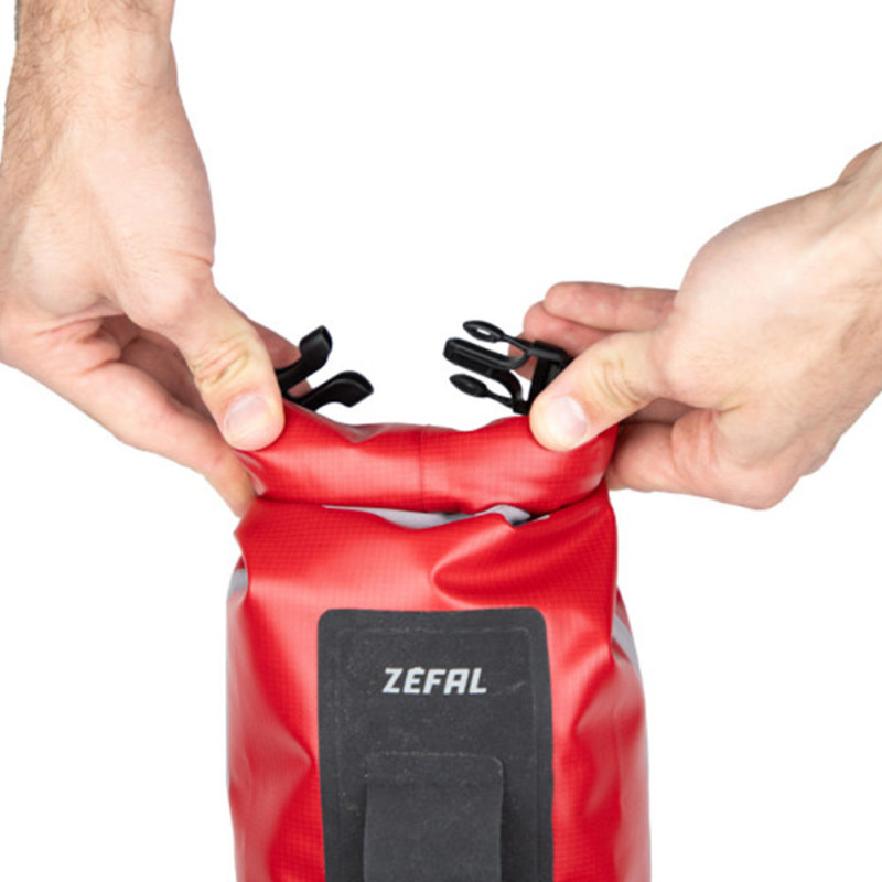 Sacoche bikepacking Zéfal Z Adventure Dry Bag fermeture enroulée