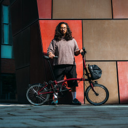 Vélo pliant électrique Brompton Electric C Line 4 vitesses (saison 26)