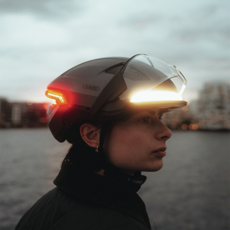 Casque vélo Abus Hyp-E BL.ACE éclairages