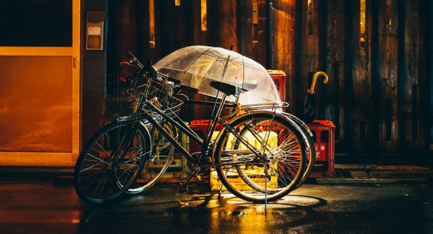 A vélo sous la pluie