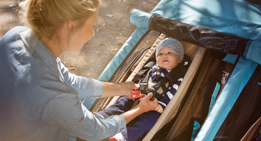 A quel âge transporter un enfant dans une remorque vélo ?