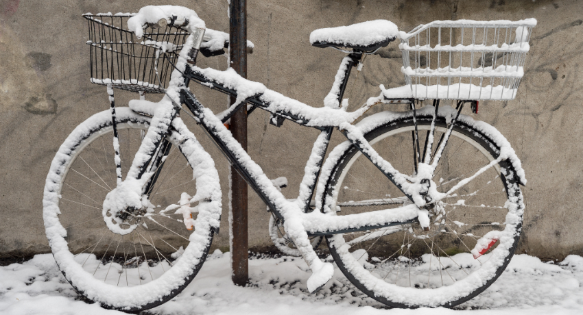 Comment entretenir et entreposer son vélo électrique en hiver