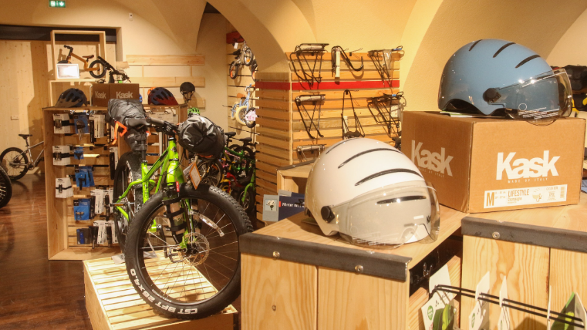 Magasin de vélos et café à Chambéry : une véritable « vélosphère »