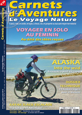 Couverture magazine Carnets d'aventure voyager en solo au feminin