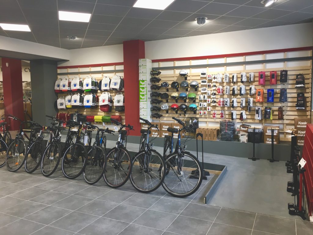 Vélos de ville dans le magasin de vélos Cyclable Caen