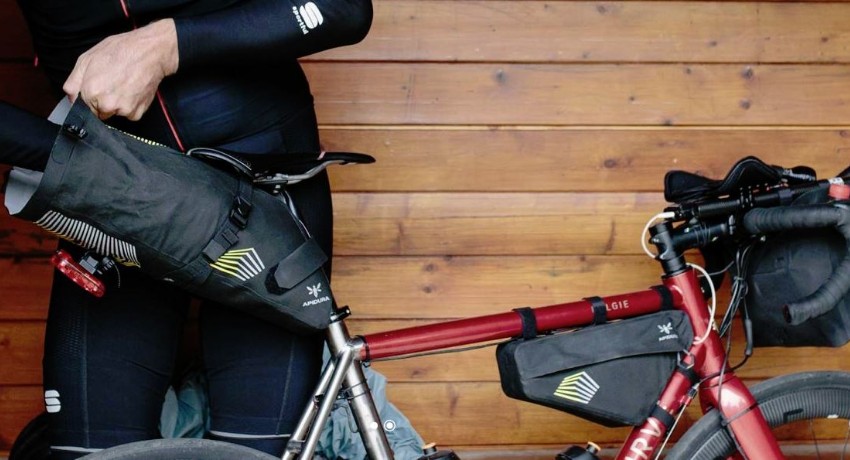 Des nouvelles sacoches de bikepacking chez Apidura