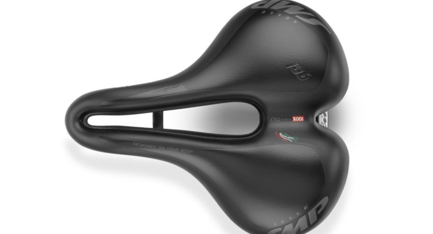 Une selle SMP E-TRK vue du dessus.